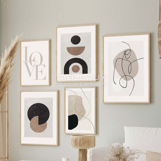 Amour en Beige : Cinq Toiles Évoquant la Tendresse - tableauxdesign
