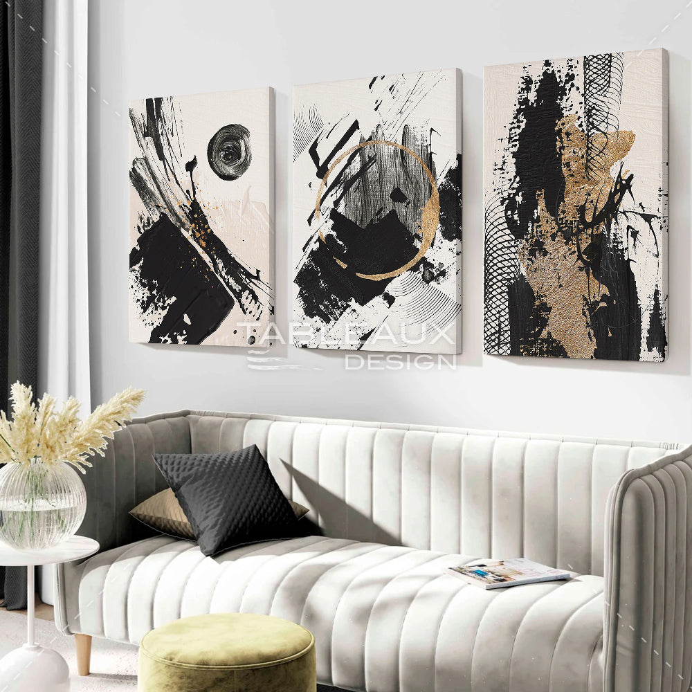 Lumière d'or sur noir profond : un triptyque abstrait aux reflets dorés - tableauxdesign